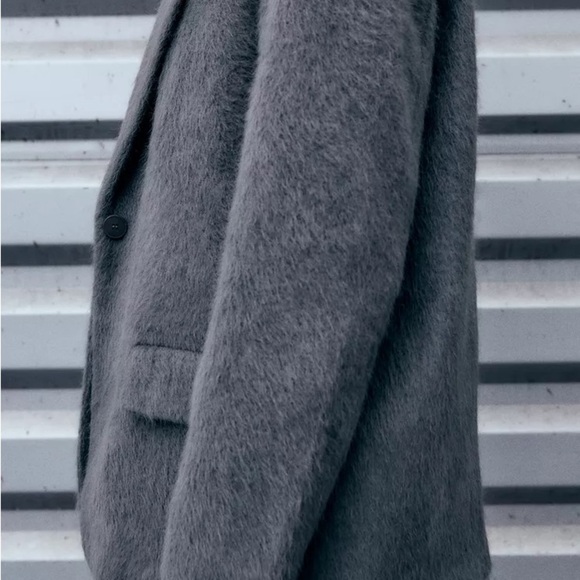 🦋 Bloggers Favorite 🦋 NWT Zara Faux Fur Soft Oversized Straight Cut Blazer M - Picture 15 of 16